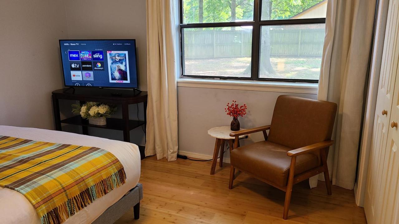 Centrally Located In Rogers And Bentonville! -Private Rooms Екстериор снимка