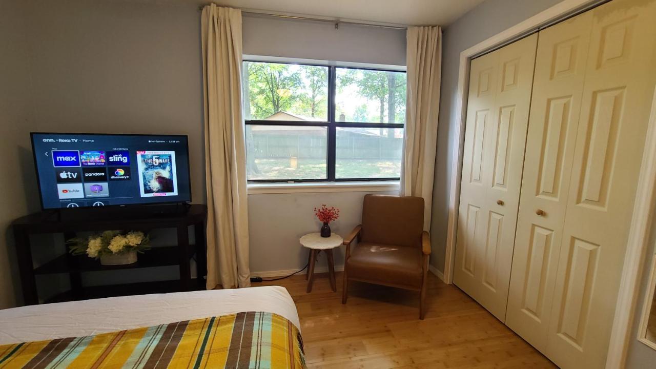 Centrally Located In Rogers And Bentonville! -Private Rooms Екстериор снимка