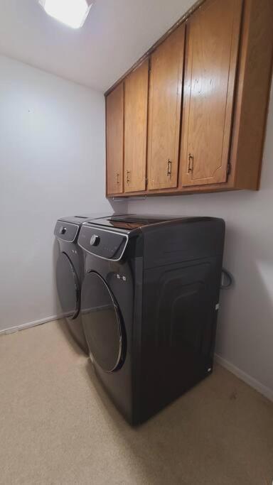 Centrally Located In Rogers And Bentonville! -Private Rooms Екстериор снимка