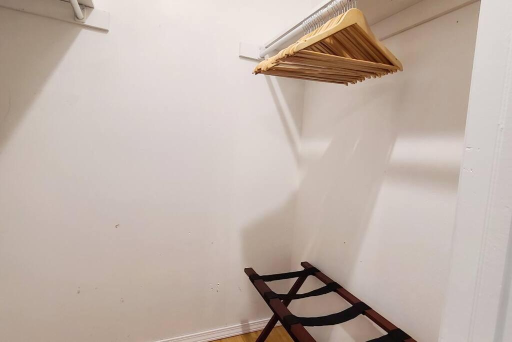 Centrally Located In Rogers And Bentonville! -Private Rooms Екстериор снимка