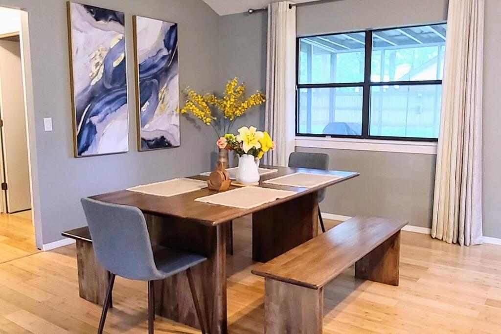 Centrally Located In Rogers And Bentonville! -Private Rooms Екстериор снимка