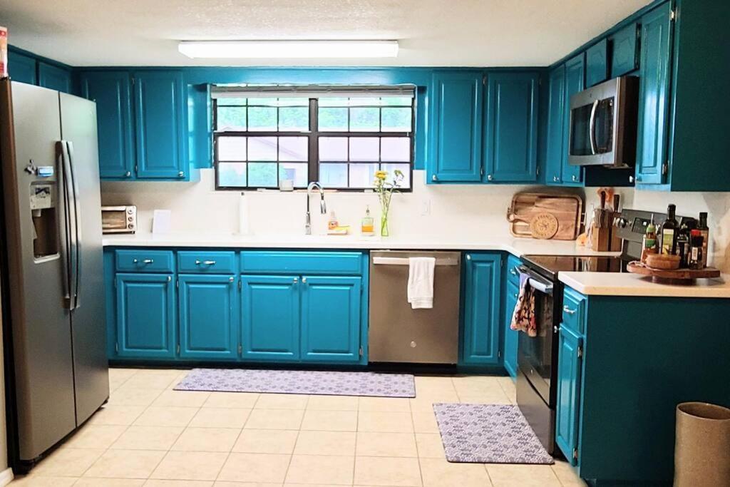Centrally Located In Rogers And Bentonville! -Private Rooms Екстериор снимка