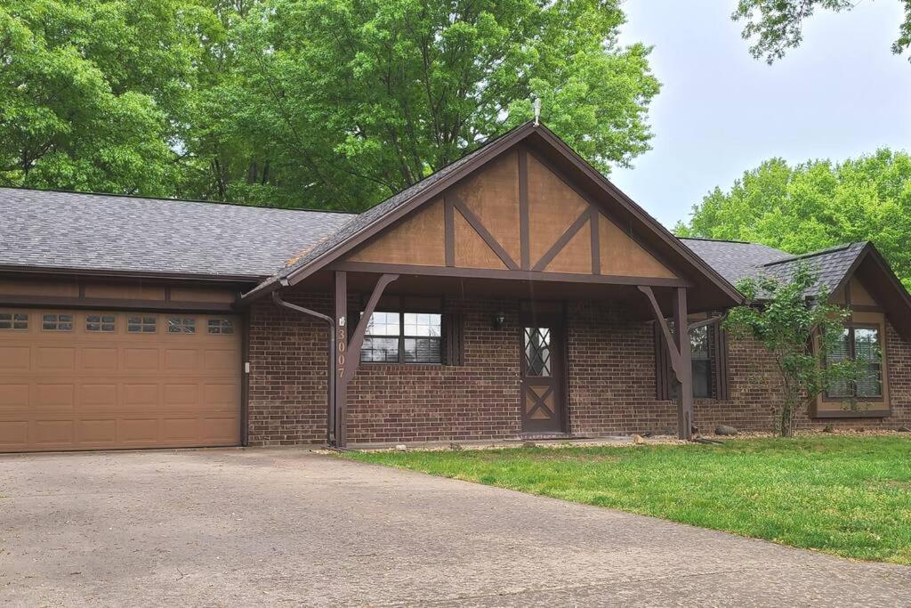Centrally Located In Rogers And Bentonville! -Private Rooms Екстериор снимка